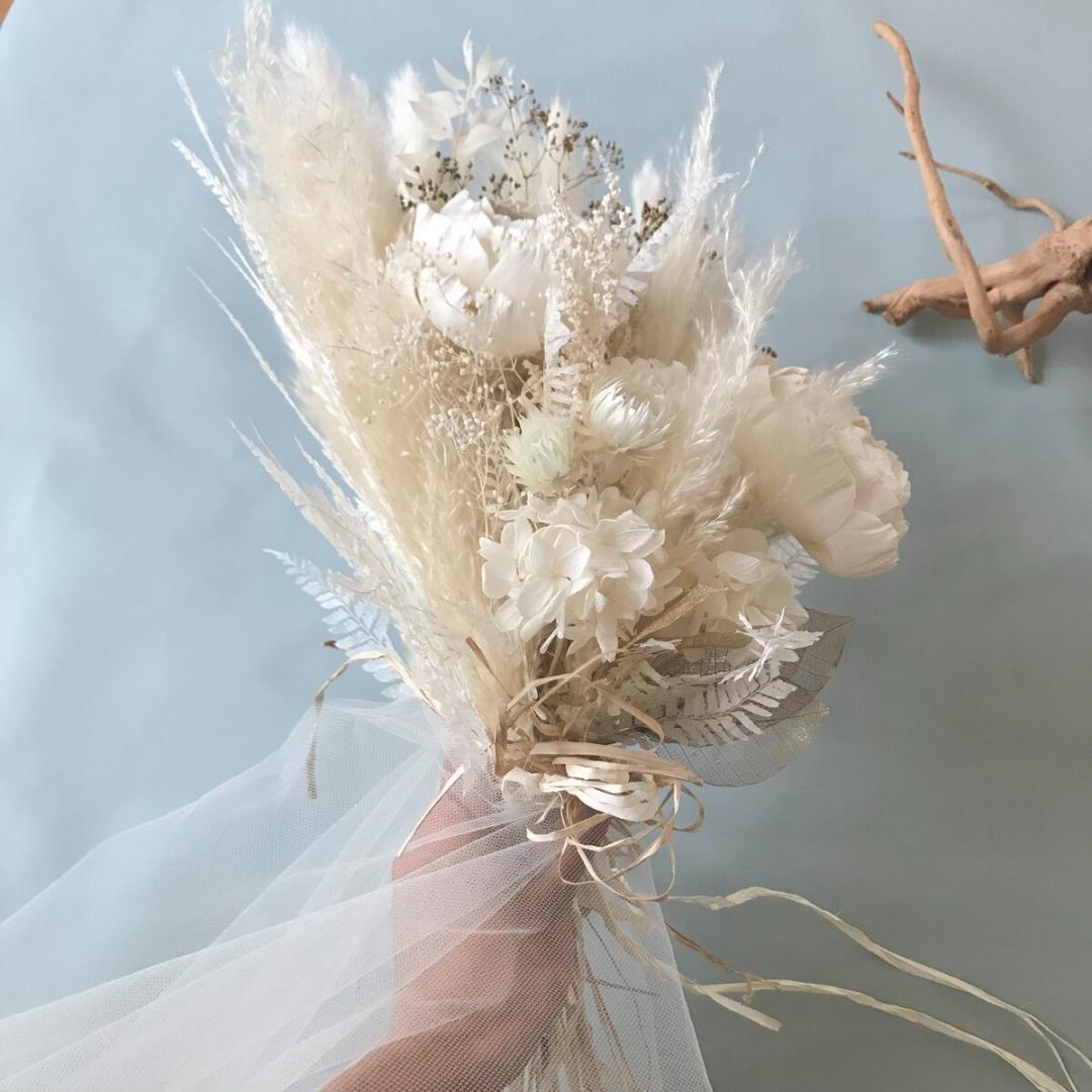 ホワイト＆少しゴールドの大人スワッグ ふっくらL　再販多数