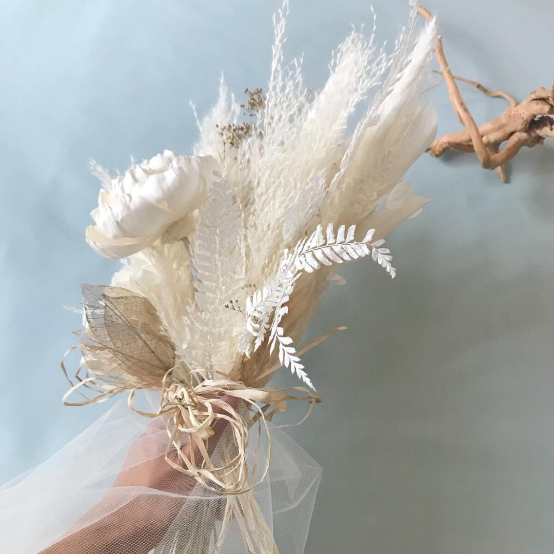 ホワイト＆少しゴールドの大人スワッグ ふっくらL　再販多数