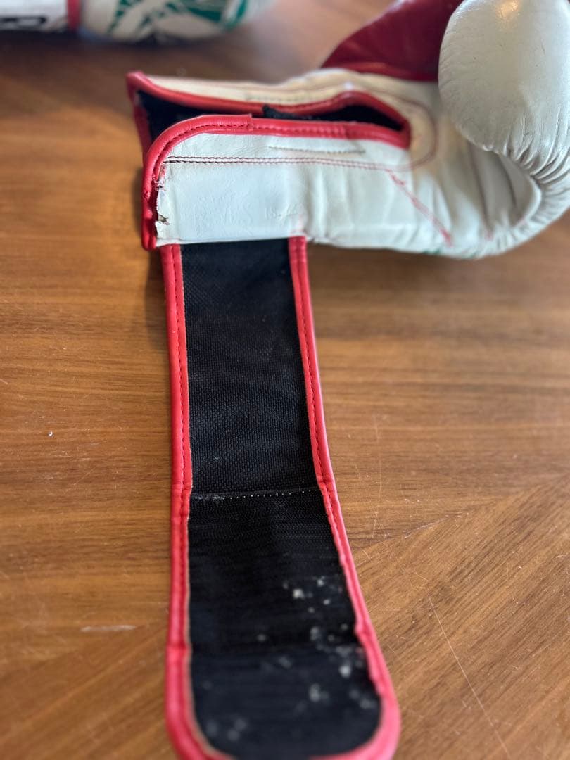 8オンス CLETO REYES ボクシンググローブ 比嘉大吾サイン レイジェス