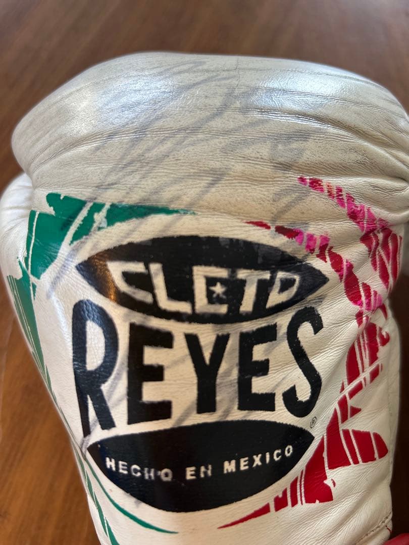8オンス CLETO REYES ボクシンググローブ 比嘉大吾サイン レイジェス