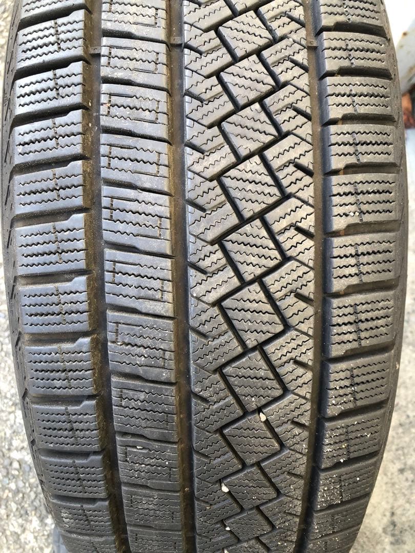 225/65/R17 スタッドレスタイヤ4本セット　取付ナット付き