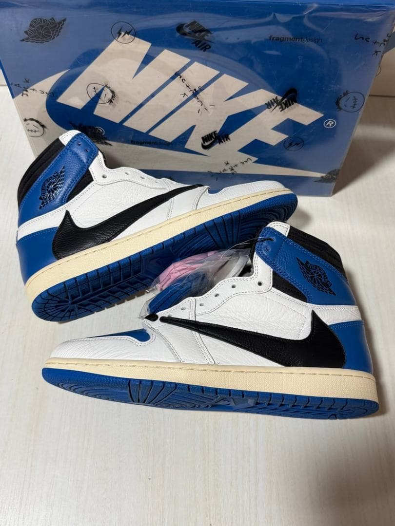 トラヴィススコット × フラグメントデザイン × ナイキ エアジョーダン1