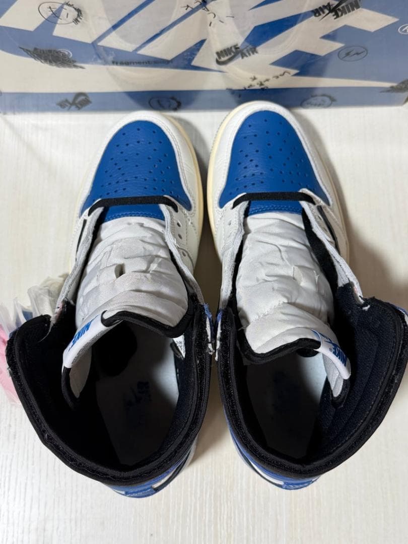 トラヴィススコット × フラグメントデザイン × ナイキ エアジョーダン1