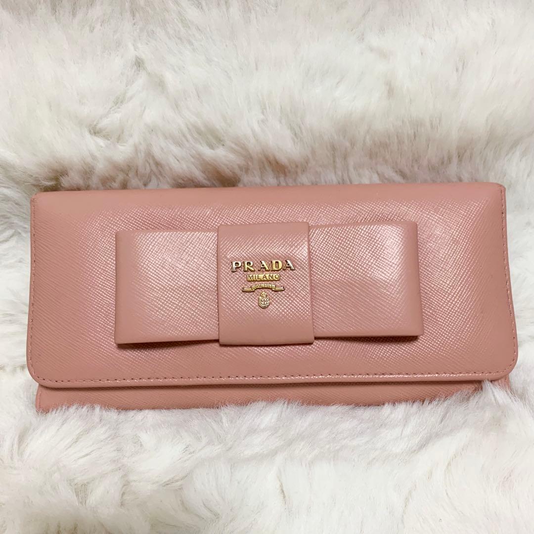 美品！プラダ 長財布　ラウンドファスナー　サフィアーノ　レザー　ベビーピンク