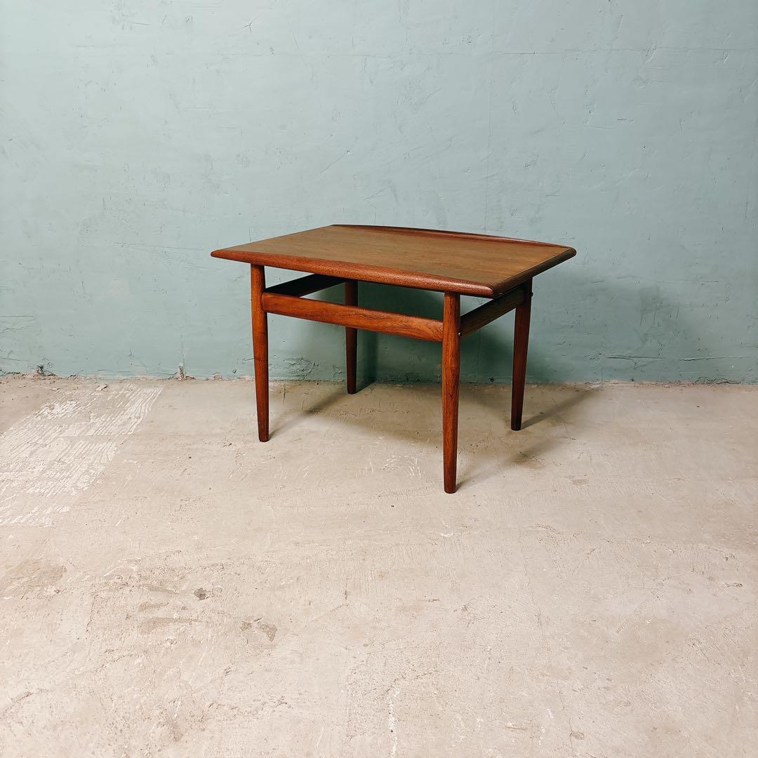 グレーテヤルク　チーク材　サイドテーブル　北欧家具　北欧ビンテージ