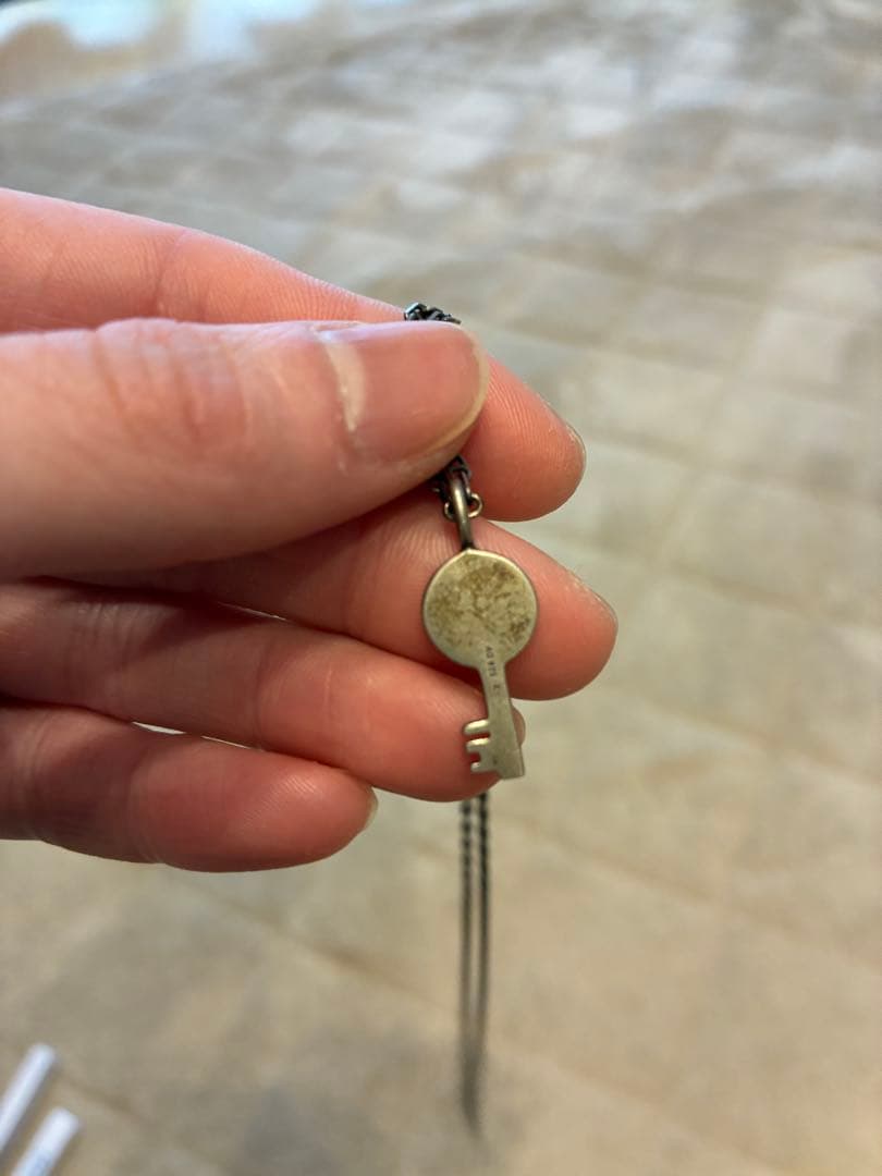 グッチ　メンズ　レディース　クレストキー　ペンダント　ネックレス　925