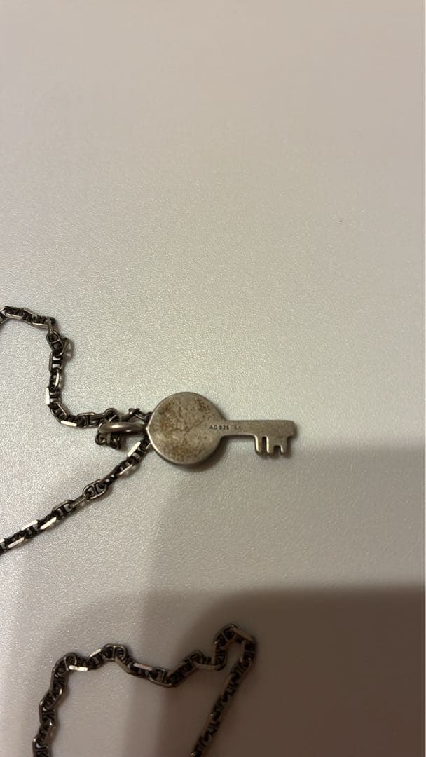 グッチ　メンズ　レディース　クレストキー　ペンダント　ネックレス　925