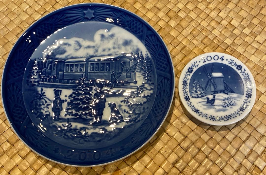 ロイヤルコペンハーゲン＆ビングオングレンダール　イヤープレート2004年版4枚