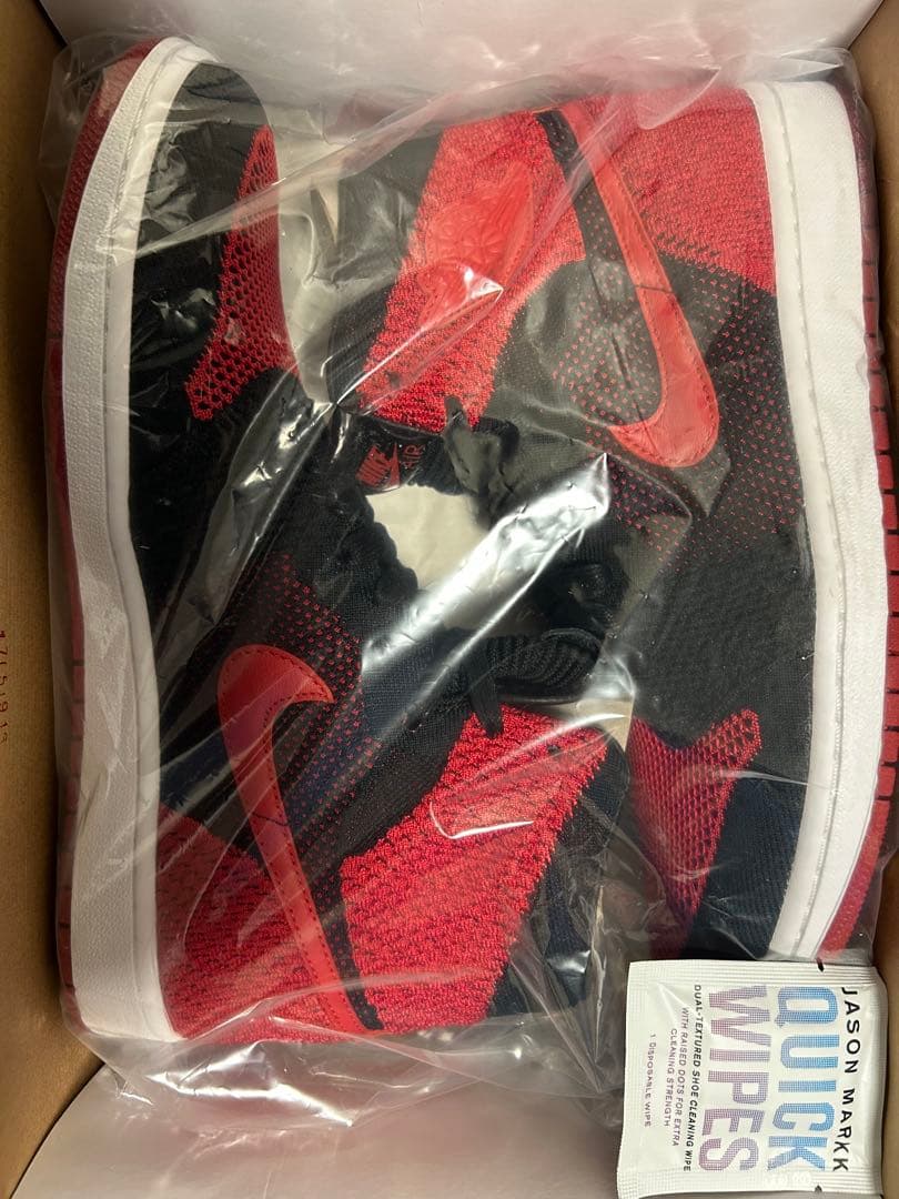 r*t様 新品　Nike Air Jordan 1 赤黒 フライニット　ナイキ