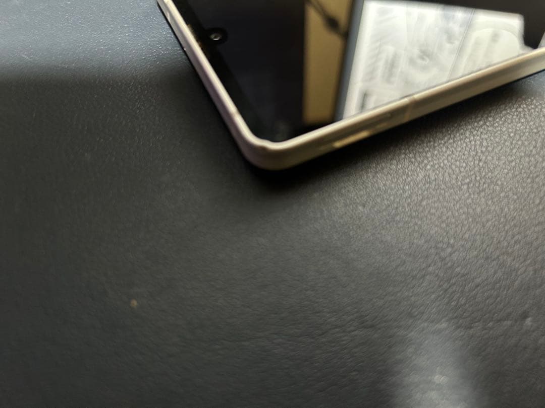 AQUOS Sense6 SH54B docomo シルバー