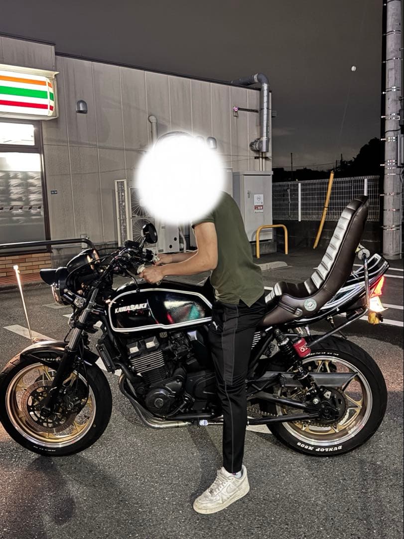 zrx400 オオカワ 三段シート オーダー 変形型じゃないタイプ！