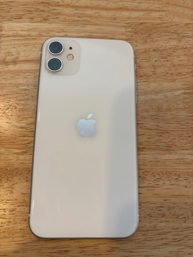 iPhone 11 ホワイト 64GB