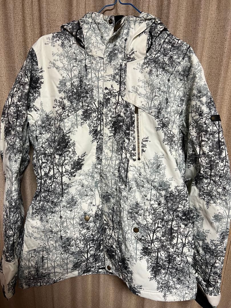 有名ブランド　スノーボード3点セット　ウェア上下セット　シャツ　計6点セット