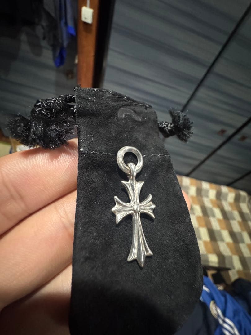 クロムハーツ　タイニークロス　ネックレス