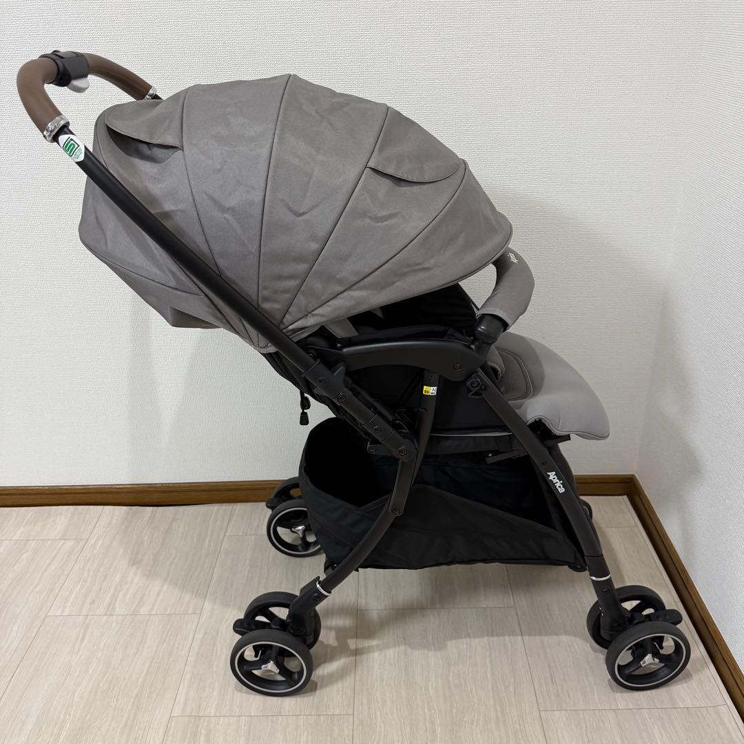 【極美品】アップリカ ラクーナクッションAF ベビーカー