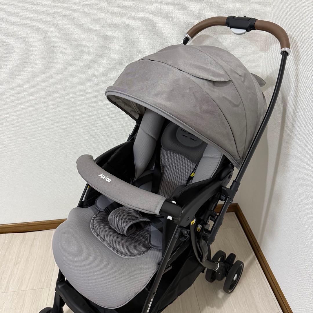 【極美品】アップリカ ラクーナクッションAF ベビーカー