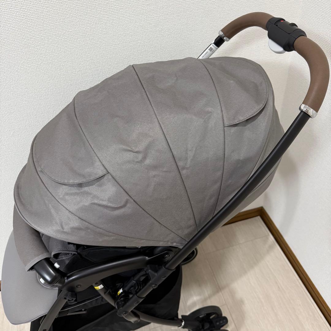 【極美品】アップリカ ラクーナクッションAF ベビーカー