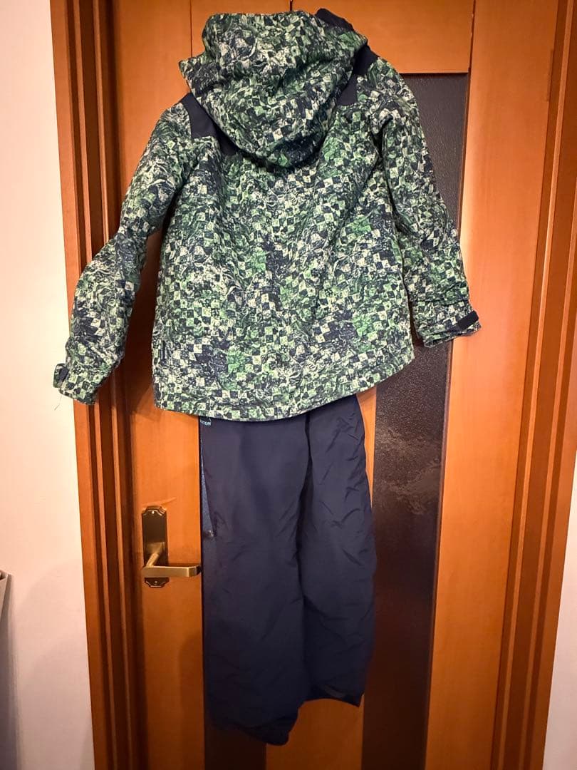 Burton 子ども用スノーボードウェア セット