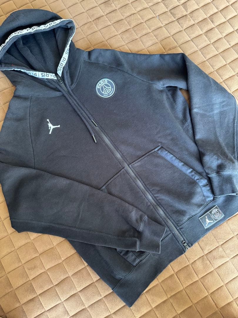 パリサンジェルマン　ジップパーカー　NIKE ジョーダンコラボ