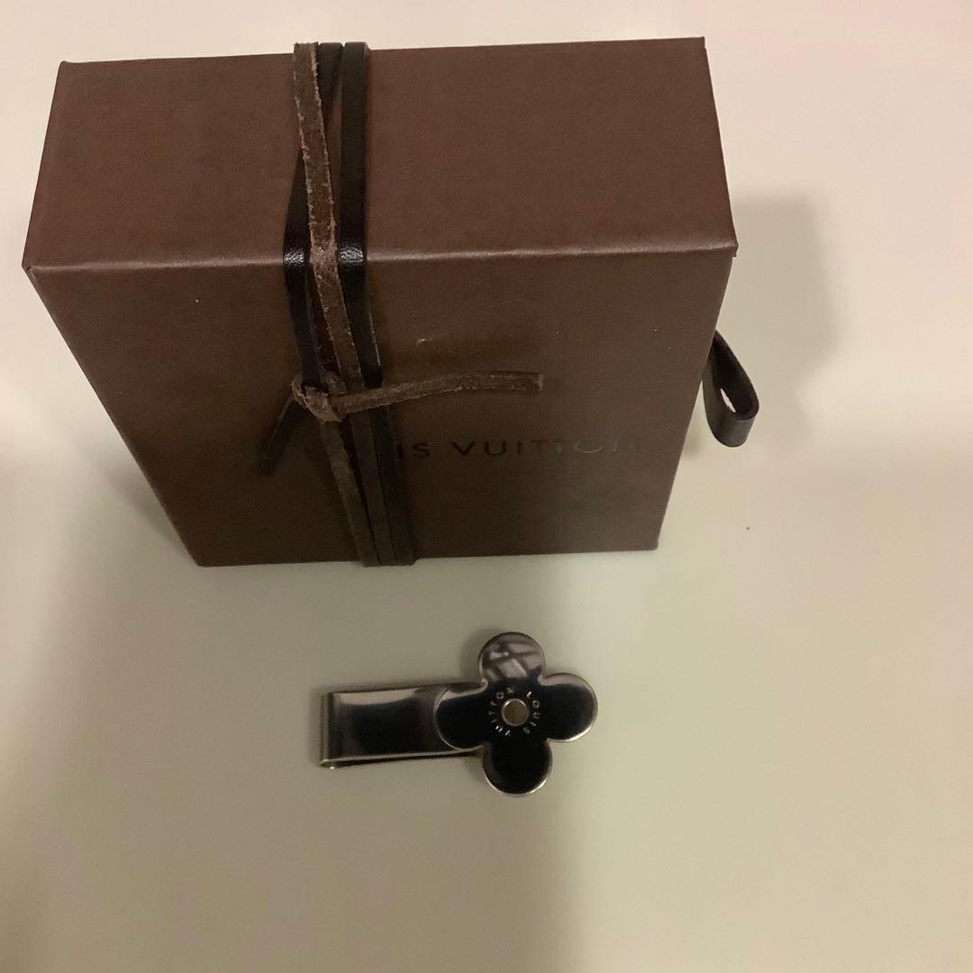 Louis Vuitton マネークリップ 四つ葉デザイン