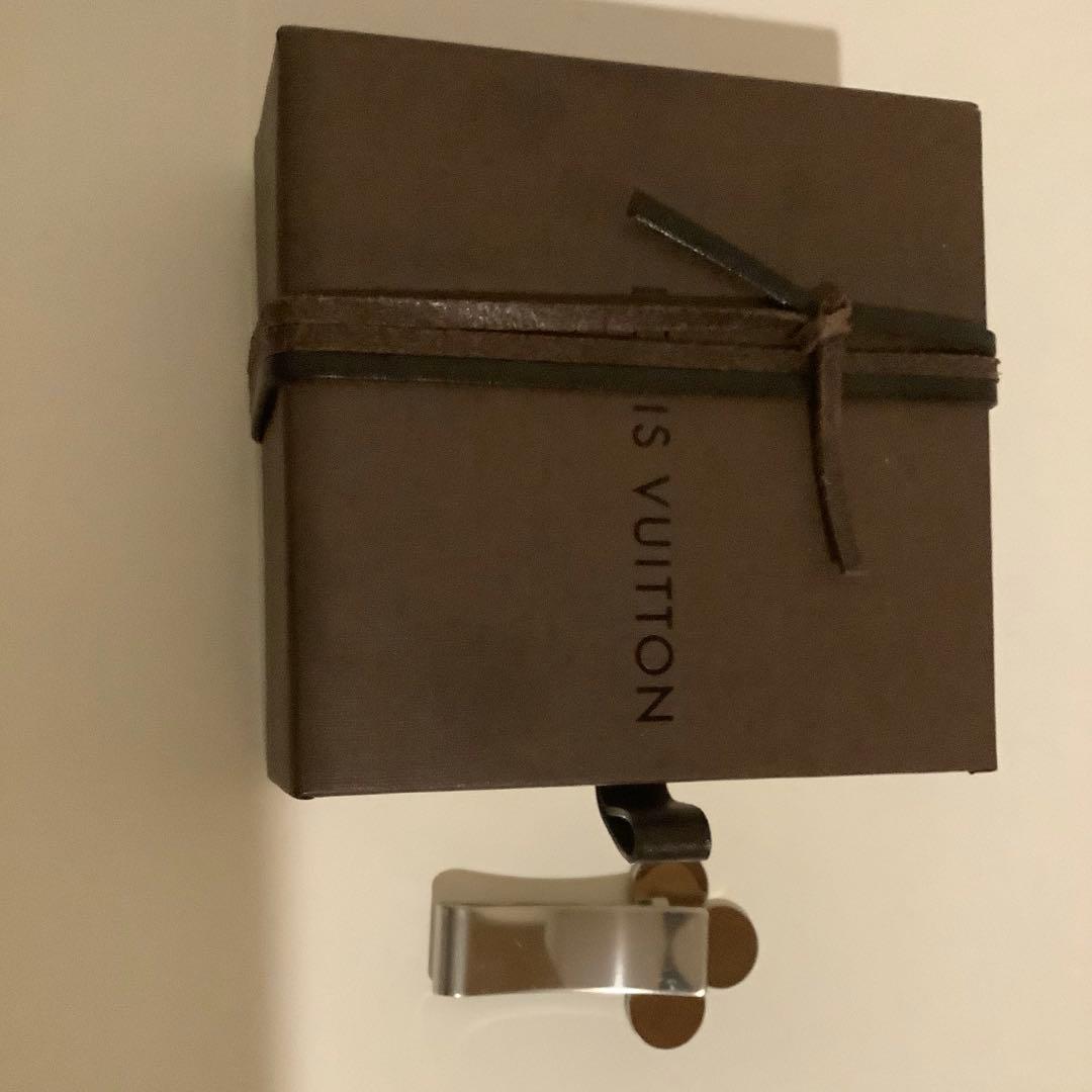 Louis Vuitton マネークリップ 四つ葉デザイン
