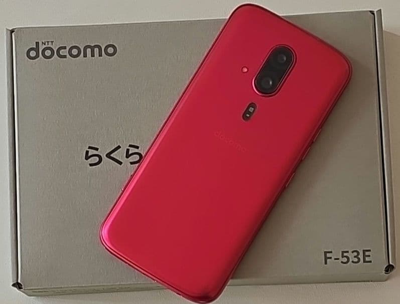 docomo らくらくスマートフォン F-53E ピンク