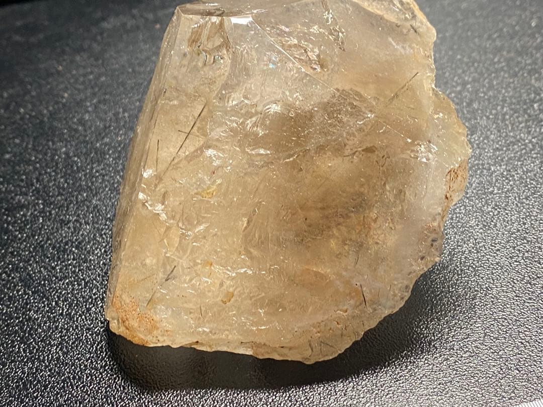 ザギ水晶　ザギマウンテンクォーツ 578g レインボー