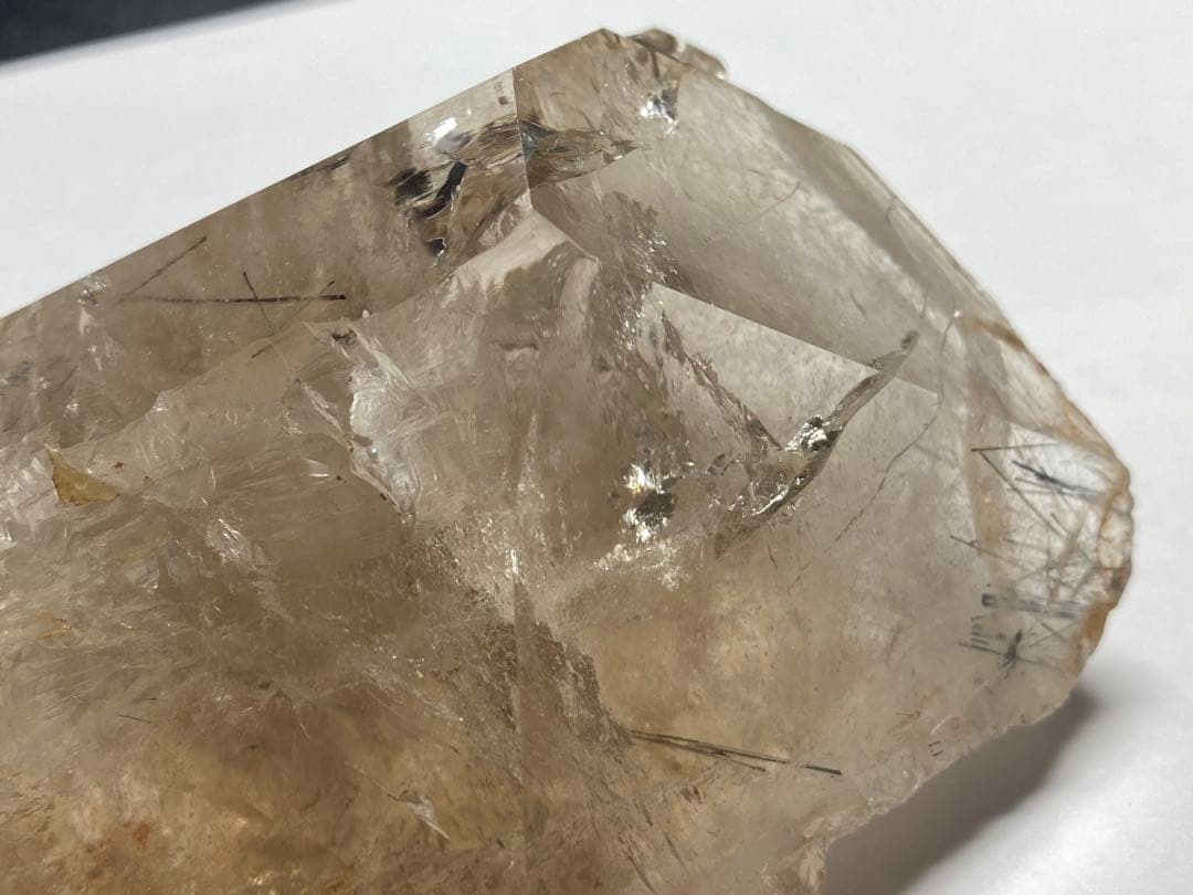 ザギ水晶　ザギマウンテンクォーツ 578g レインボー