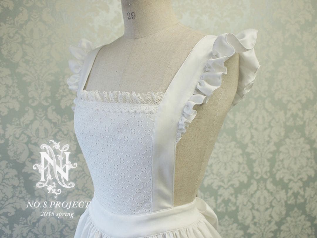 フリルエプロン　ホワイト　NO.S PROJECT　ノスプロジェクト　ノスプロ