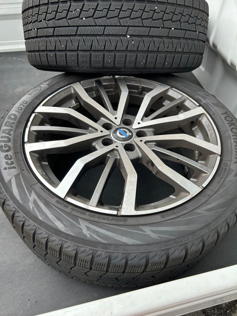 19インチアルミホイール・スタッドレスタイヤ4本セット