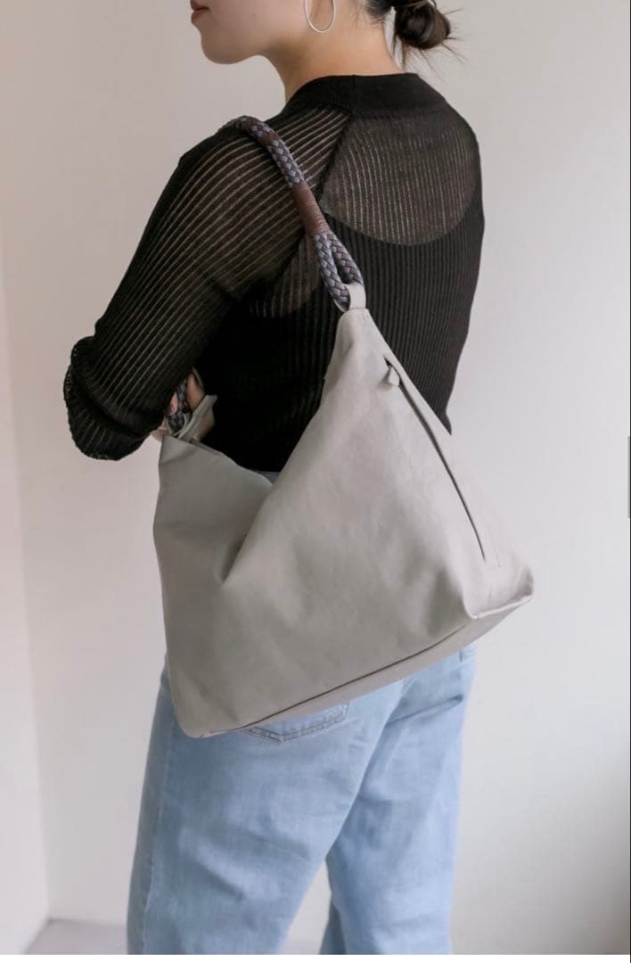 ＜本革/ミディアムサイズ/軽量＞ミックス編みワンハンドル バッグ