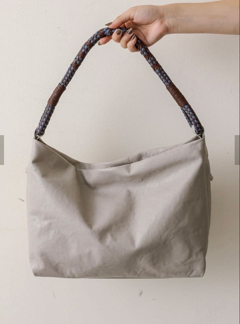 ＜本革/ミディアムサイズ/軽量＞ミックス編みワンハンドル バッグ