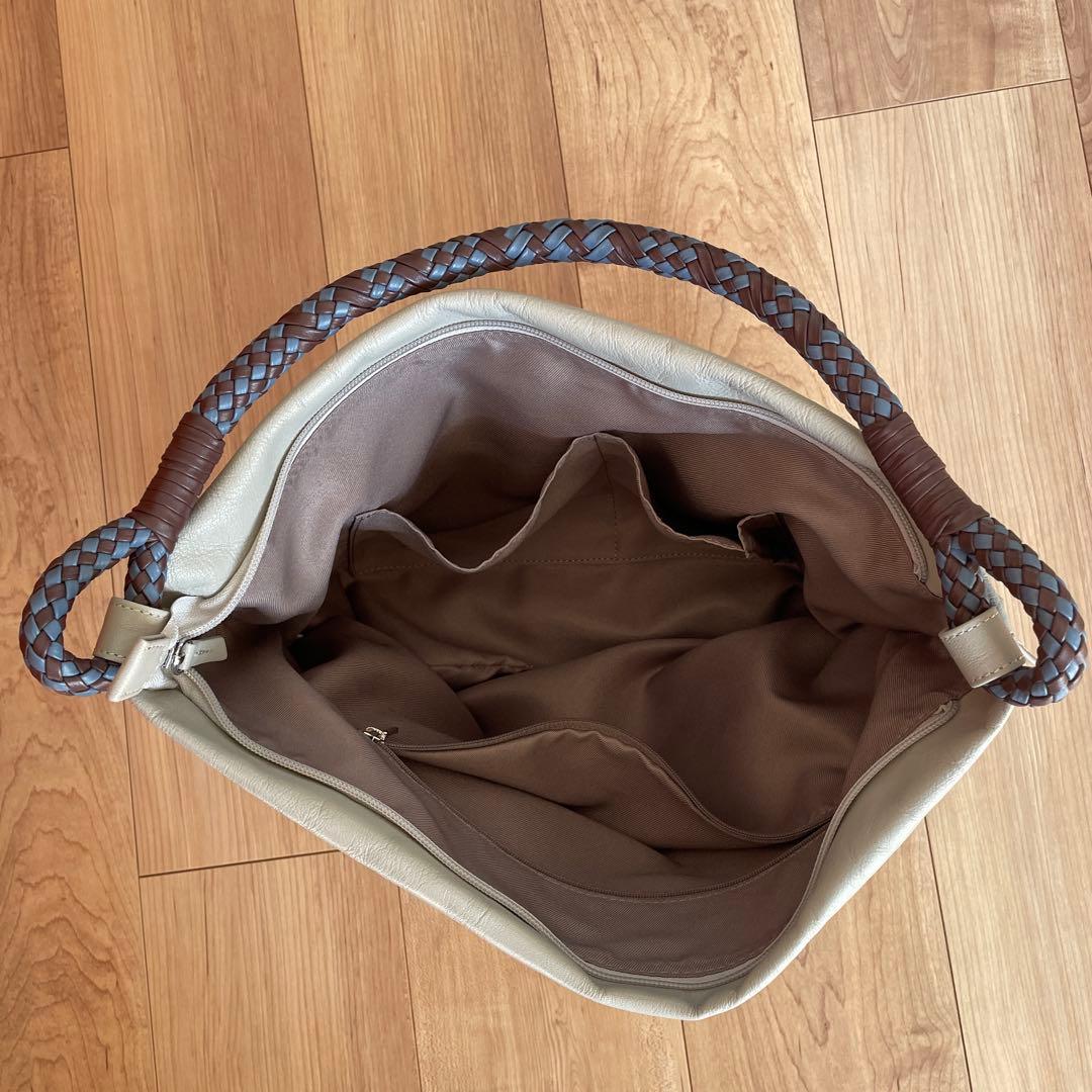 ＜本革/ミディアムサイズ/軽量＞ミックス編みワンハンドル バッグ