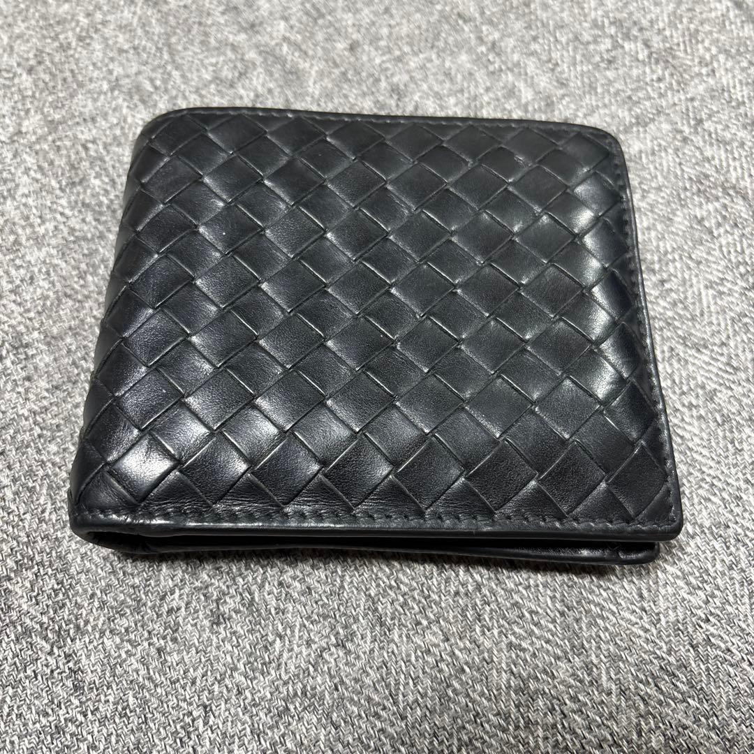 ボッテガヴェネタ イントレチャート レザー 二つ折り財布　ブラック
