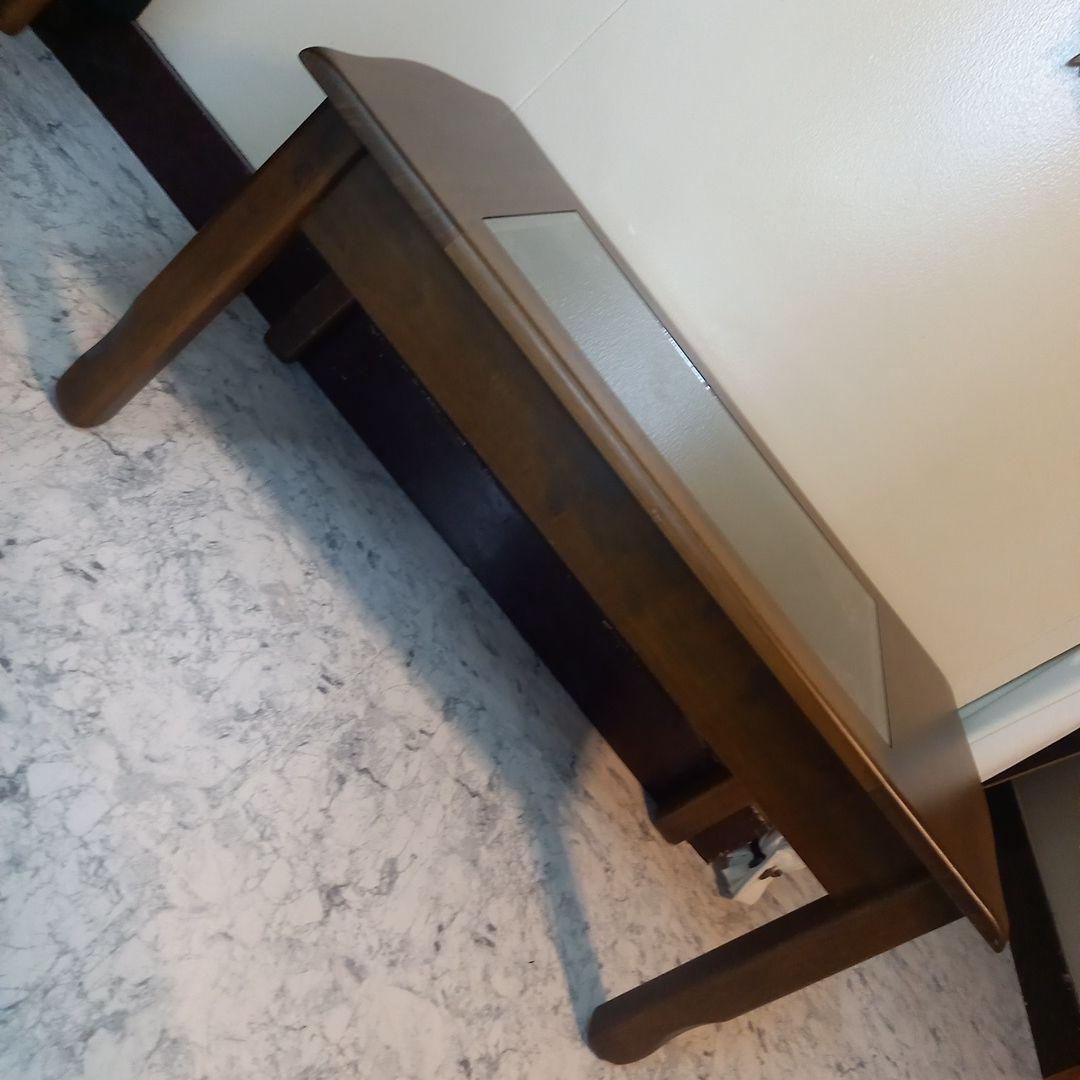 森のサーカス　株式会社　ガラス　センターテーブル 引出付き　コレクション　飾り