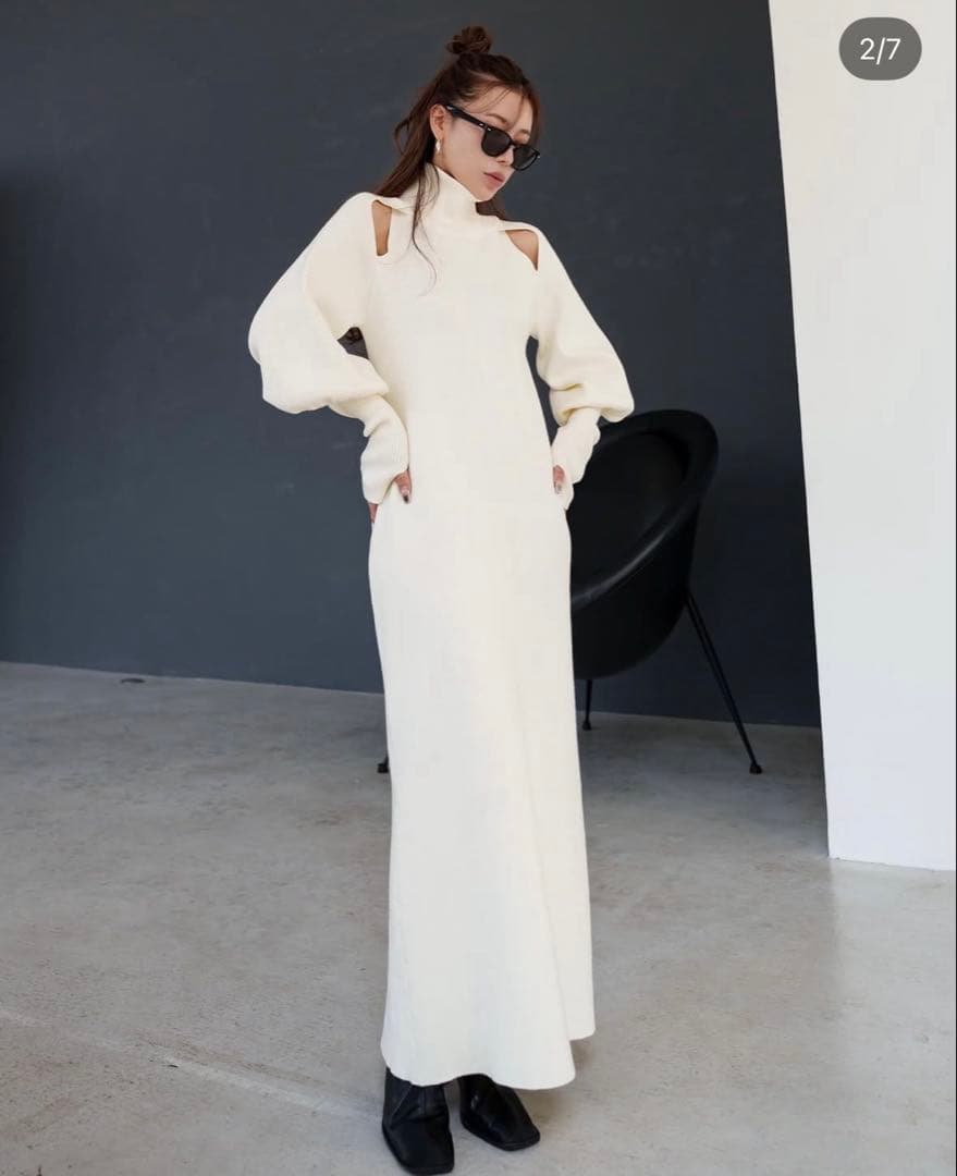 24AW Glam Lips カットアウトスリーブニットワンピース グラムリップ