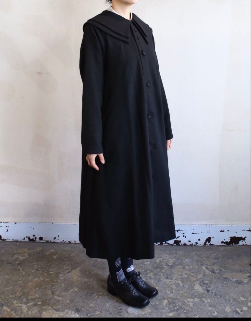 【美品　クリーニング済】ブリオン＊ブラックロングコート 大きな襟 Aライン