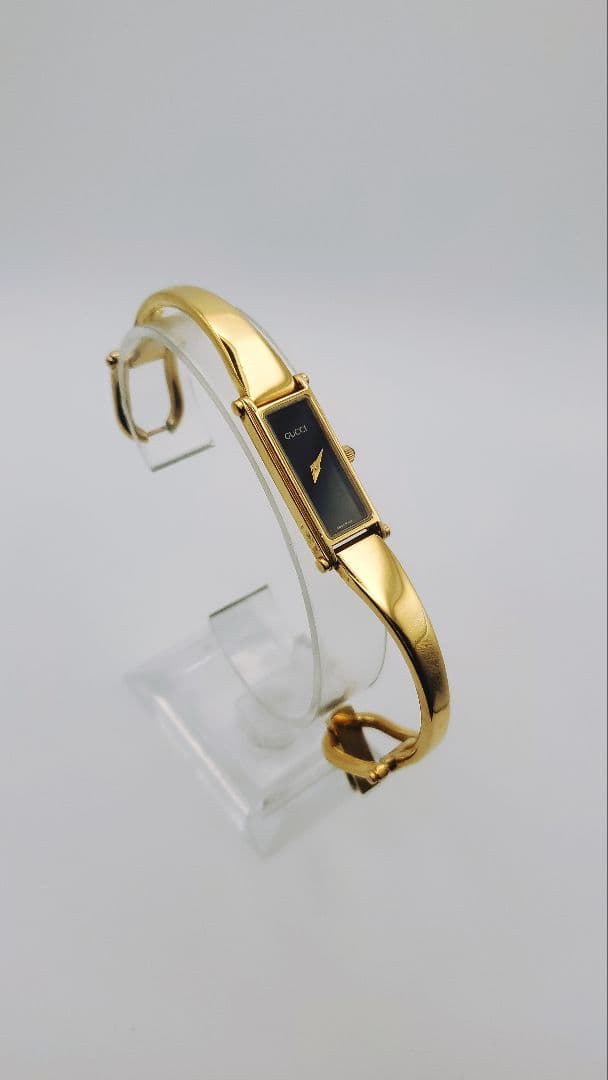 A*2様 年末限定。美品。【稼働品】グッチ　GUCCI 1500L。ゴールド。