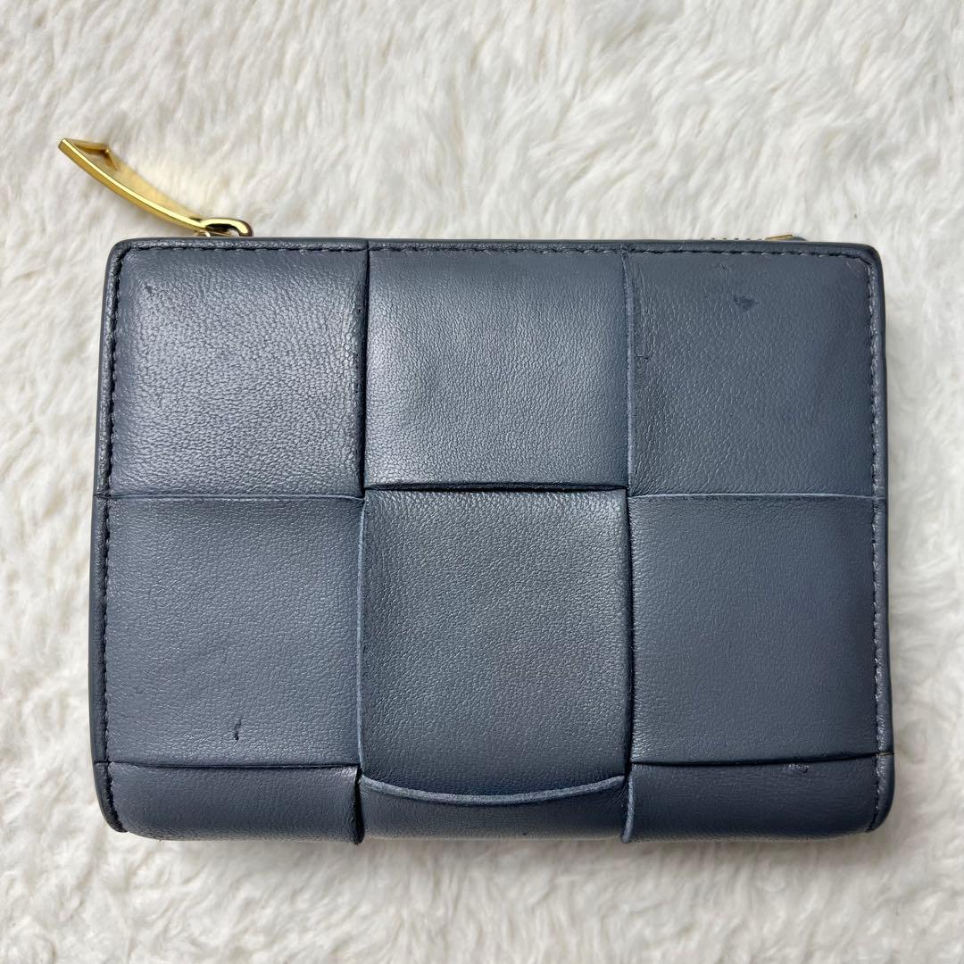 しょBOTTEGA VENETA 折り財布　カセット　グレー