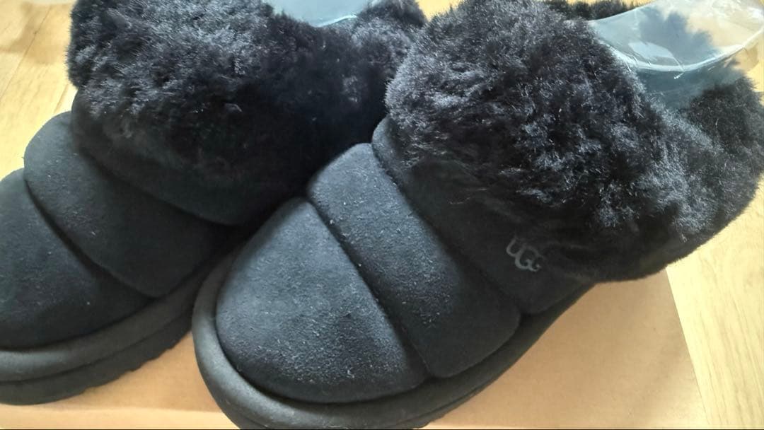 ブーツ・ブーティ UGG TAZZLITA kids