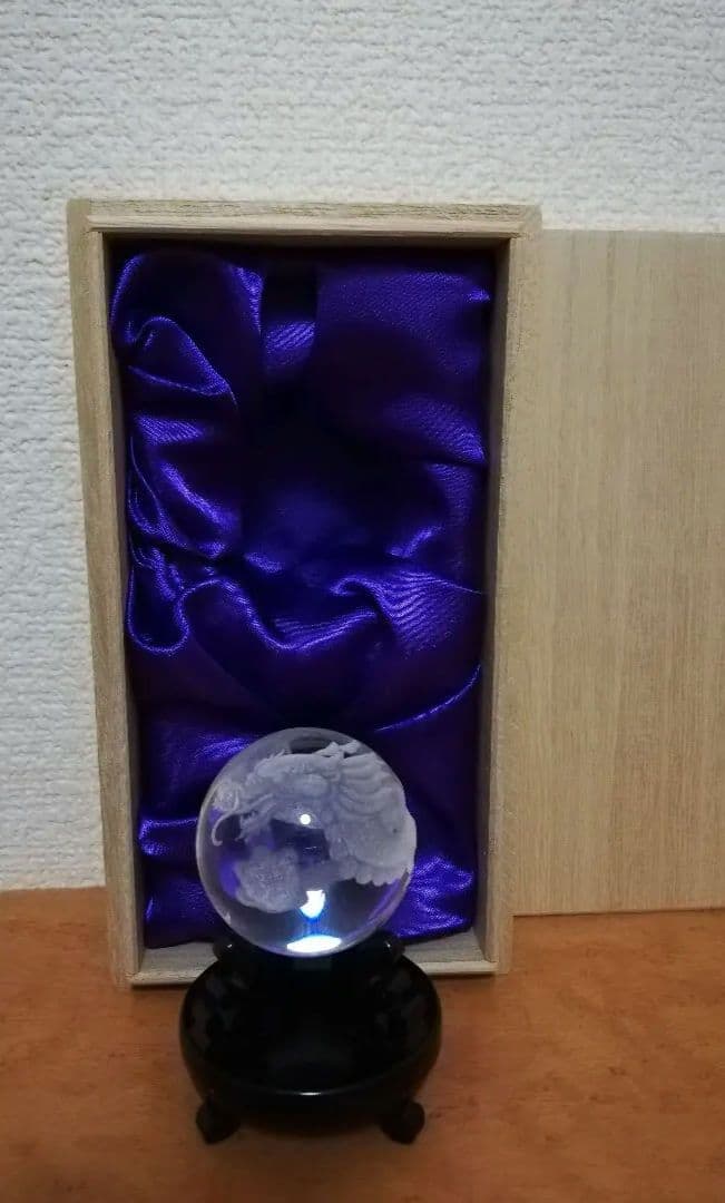 龍　水晶の置物
