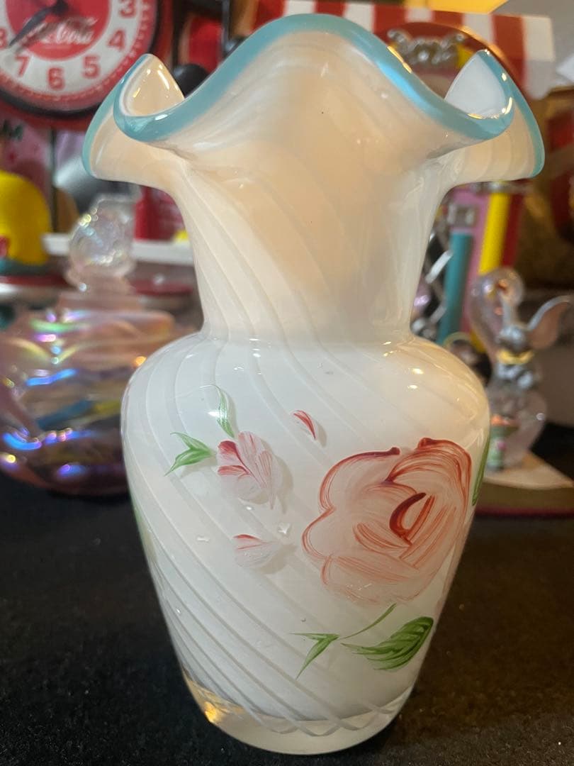 ヴィンテージ　フェントン　オパールセント　ラッフル　フラワーベース