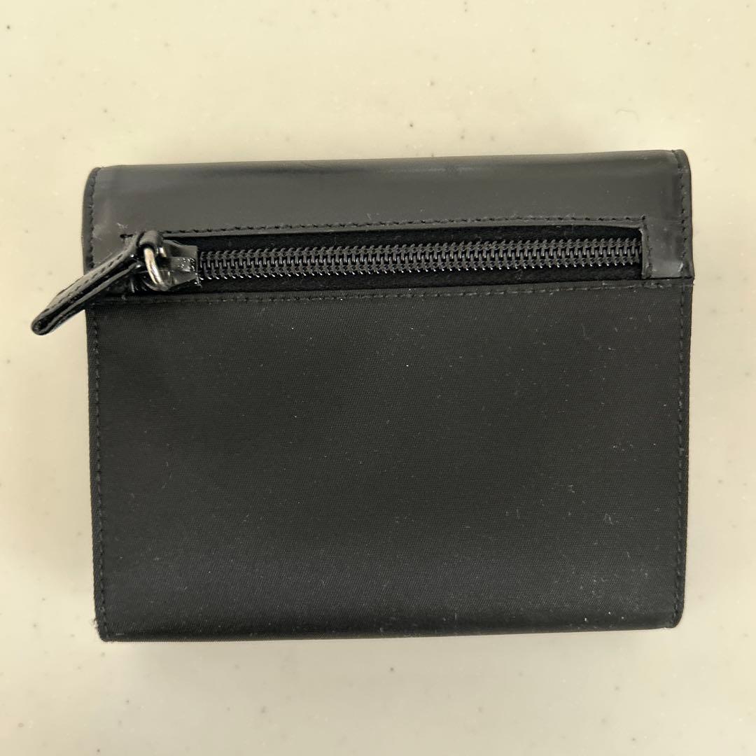 【未使用難あり】PRADA 三つ折り財布 ブラック