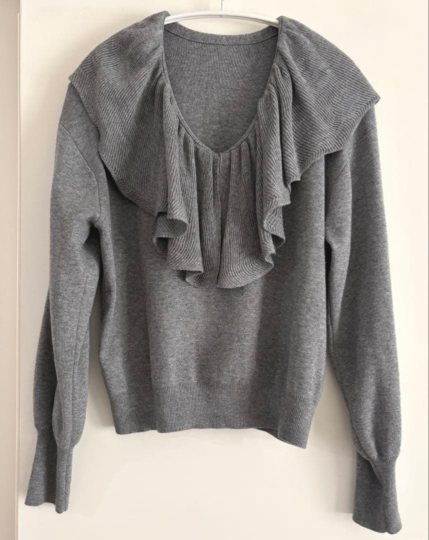 Loungedress ラウンジドレス　フリルカラーニット