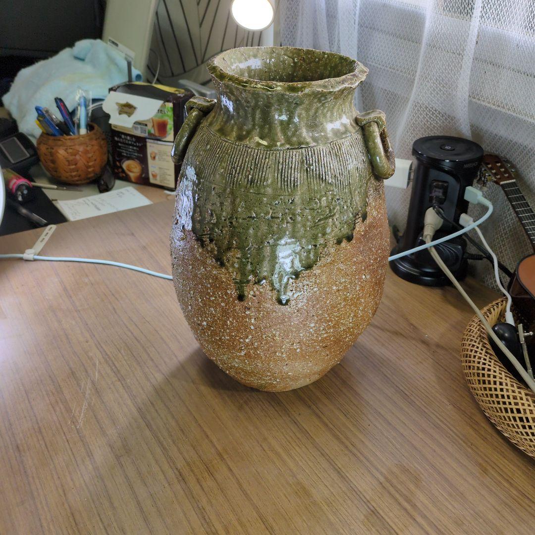 壺 幅21cmX高さ30.5cm