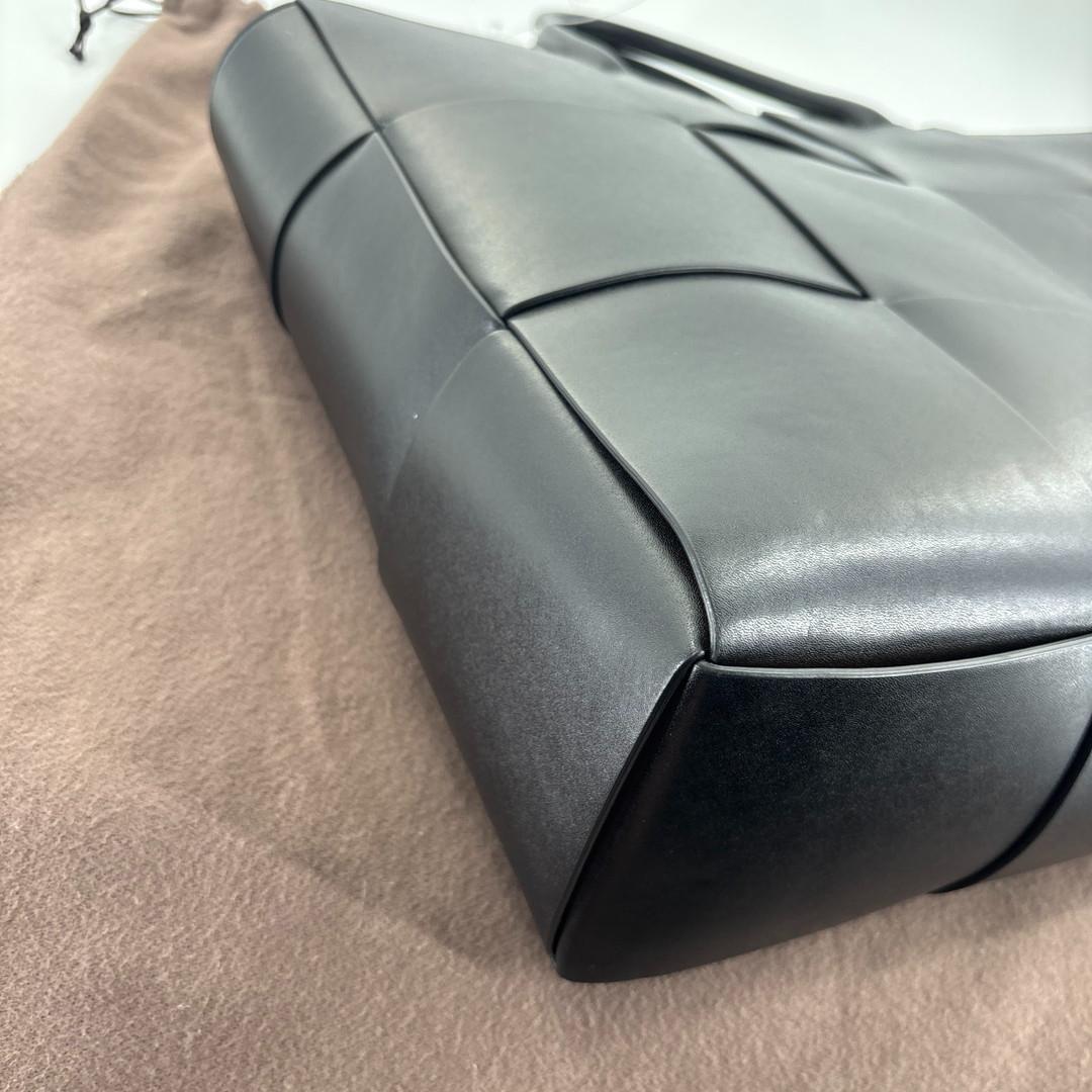 新品未使用 ボッテガヴェネタ アルコラージ マキシイントレチャート トートバッグ