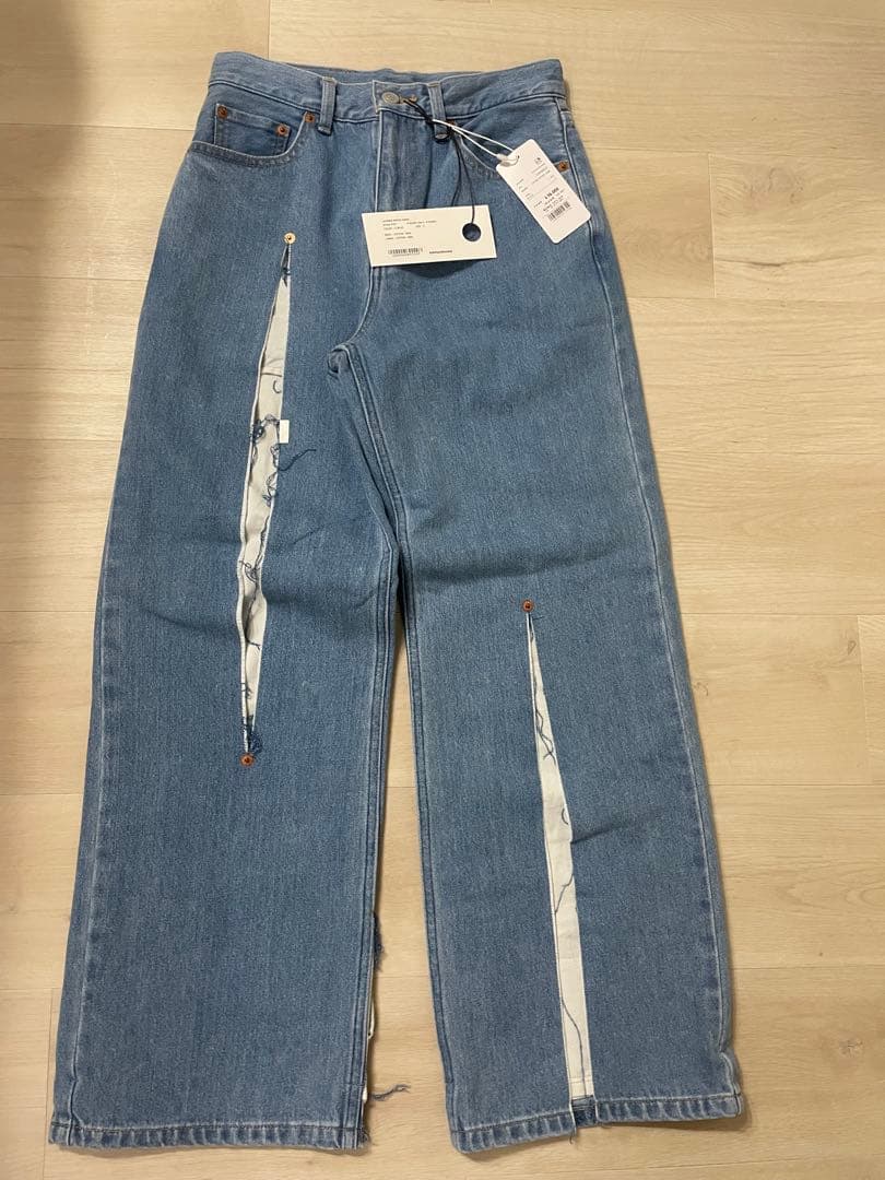 Kotora Yokozawa ダメージ　デニム