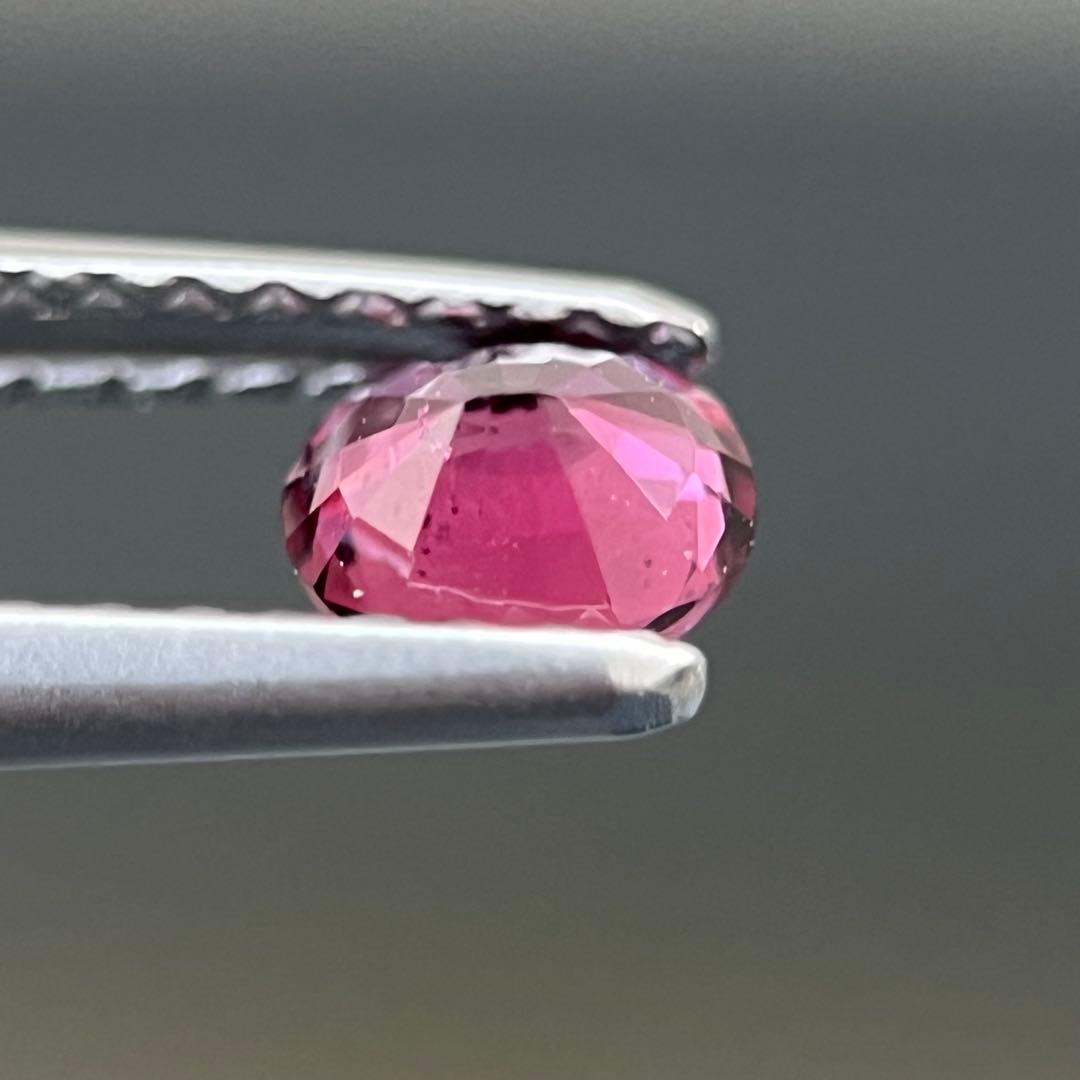 スリランカ産非加熱天然パープルスピネルルース