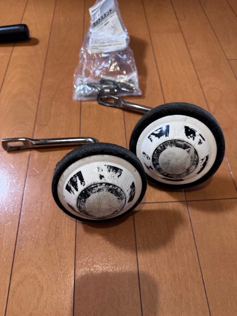 ［引き取り限定］16インチ子供自転車　トイザらス　トミカ　ヘルメット付き