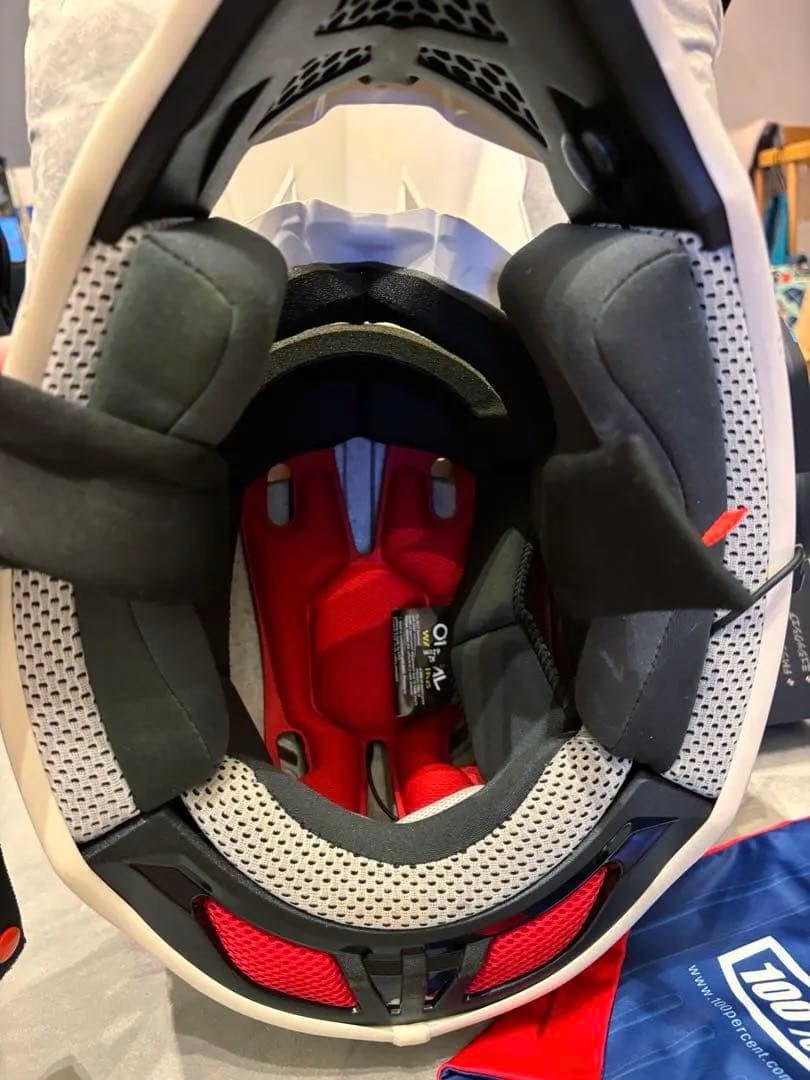 ONEAL オニール　ヘルメット　オフロード